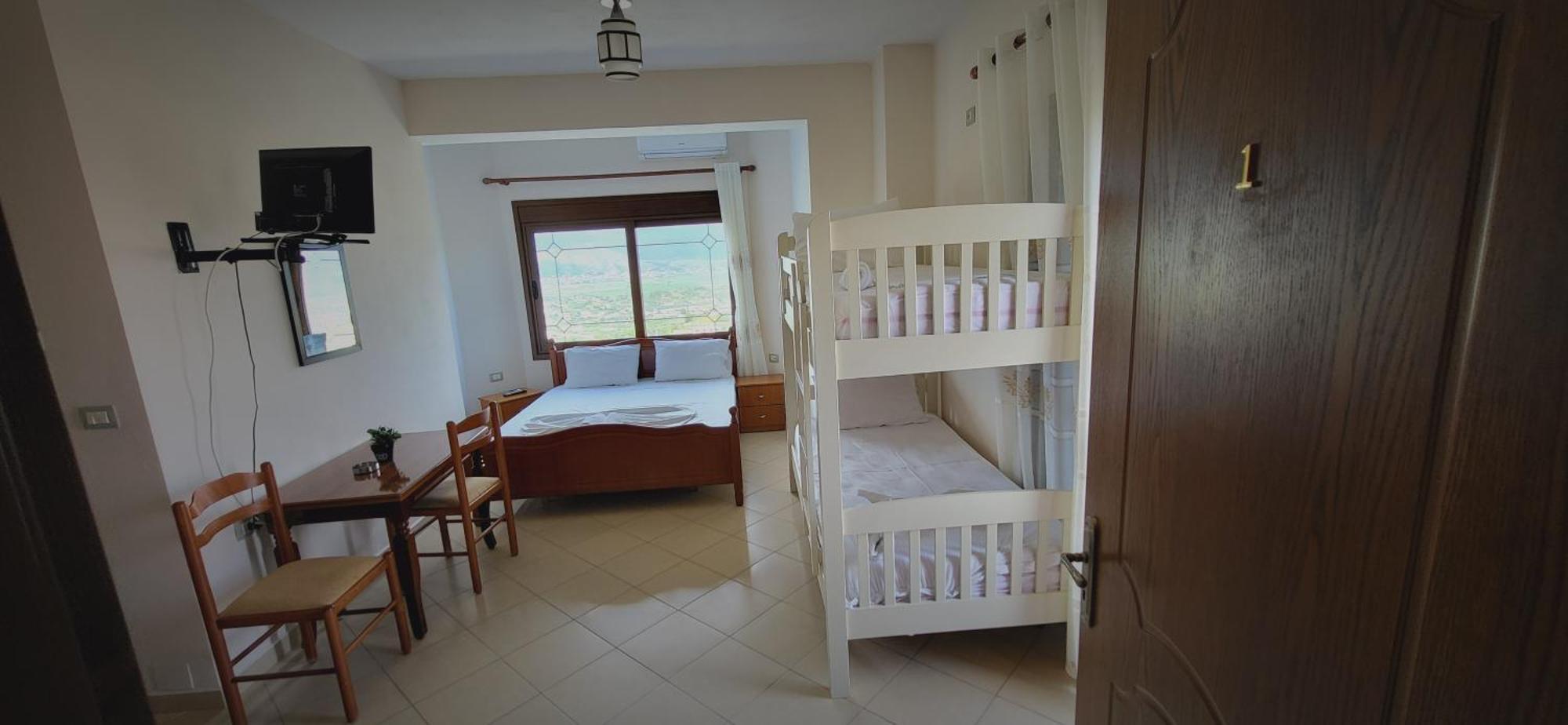 فندق Eglent'S Tourist House ساراندا الغرفة الصورة