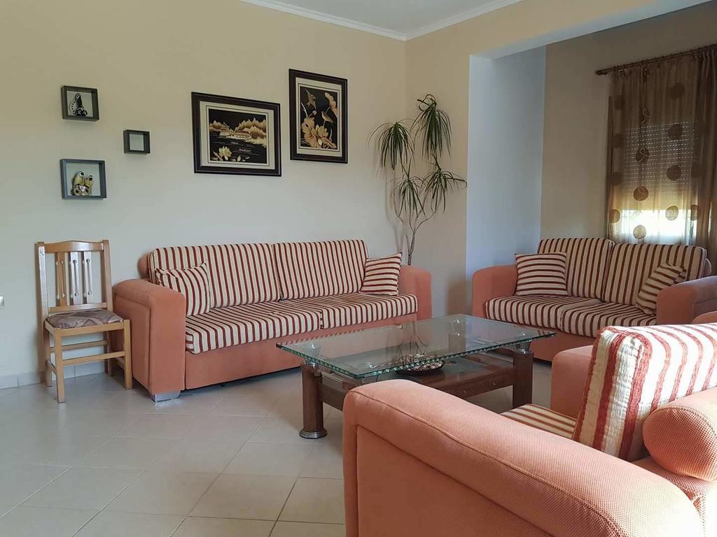 فندق Eglent'S Tourist House ساراندا المظهر الخارجي الصورة